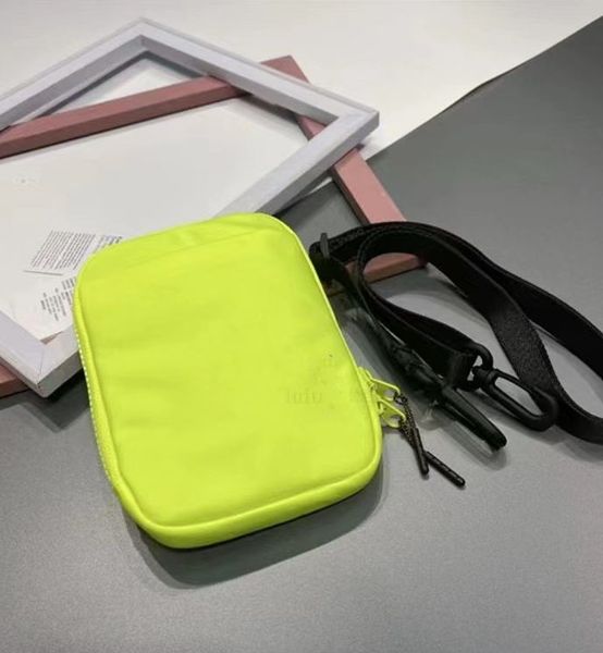 

desinger crossbody bum bags fanny packs mens card holder women wallets lulu belt bags onthego purse key pouch 19cm 11755