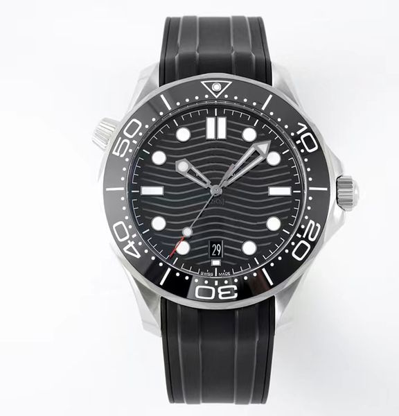 

luxury 42mm automatic mechanical watches sapphire 300m diving watch series movement watches, Slivery;golden