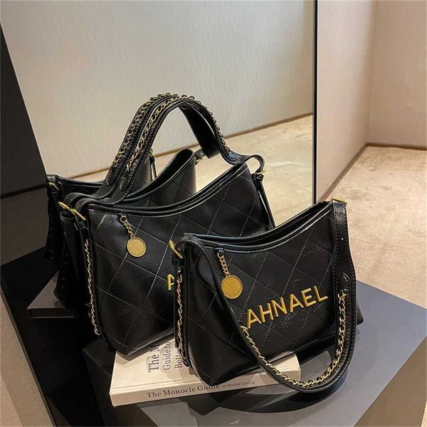 

designer handbag store 60% off large capacity autumn and winter new fashion simple tote lingge embroidery thread commuter versatile shoulder