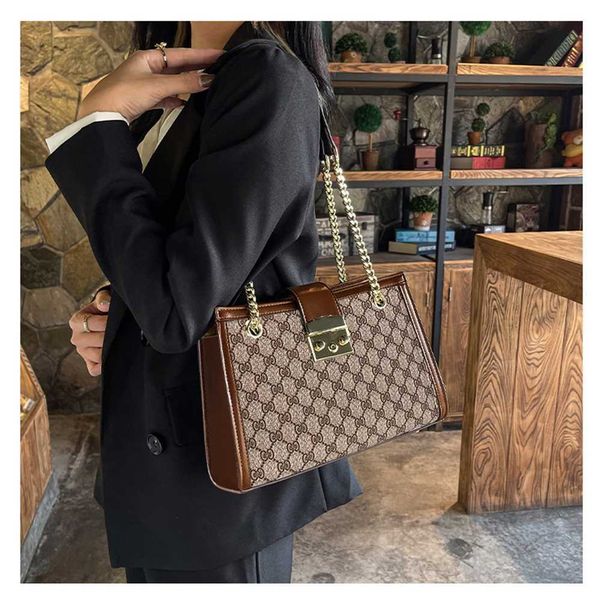 

designer handbag store 60% off new women's fashion elegant commuter large capacity handbag waterproof zipper shoulder bag
