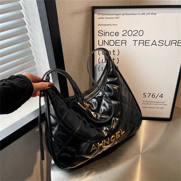 

2023 bags clearance outlets small handbag women's 2023 new fashion lingge chain single shoulder crossbody bag