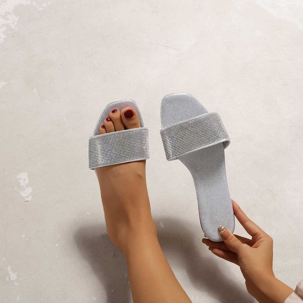 

slippers women's flip-flops outside the female fashion flat sandals studded with diamonds solid color a word with beach sandals g230206, Black