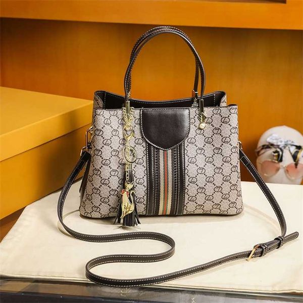

2023 bags clearance outlets hong new high-grade leather one-shoulder women's diagonal handbag