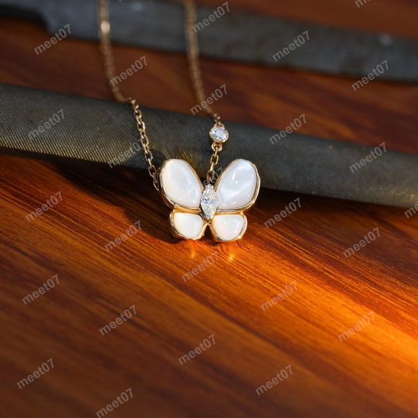 

butterfly designer necklace women classic designers luxury cylinder diamond pendant necklaces for lady jewelry, Silver