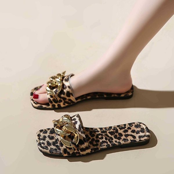 

slippers 2022 new european and american large size metal flat bottom ladies sandals and slippers 3155 g230206, Black