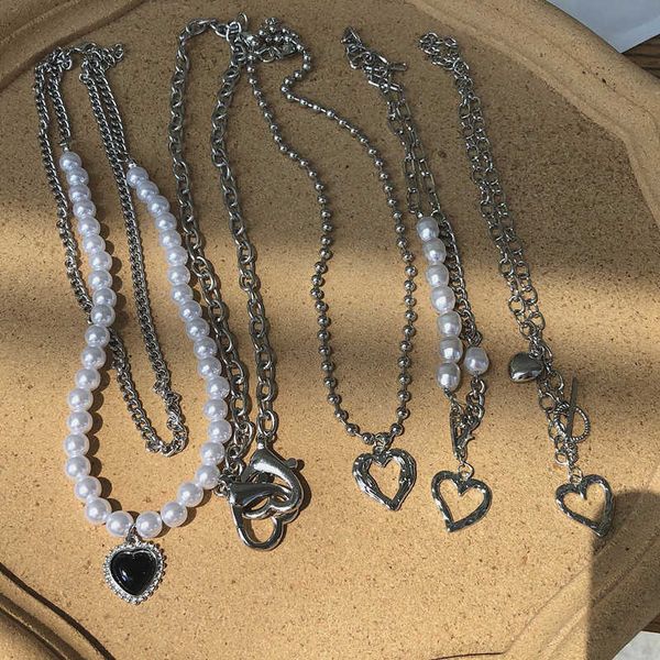 

necklaces kpop vintage metal silver color black love heart pendant choker clavicle chain simple necklace for women jewelry winter 0206