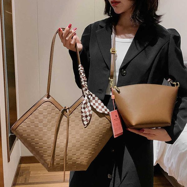 

bag new large capacity diamond bag one shoulder handheld bun mother bag personalized tote bag women's bag