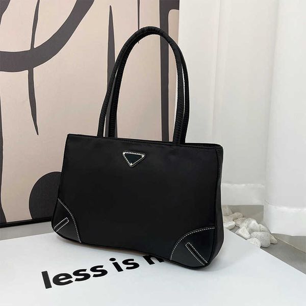 

bag new nylon triangle handbag women's casual commuting shoulder armpit bag