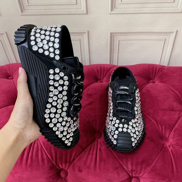 

2023 luxury designer casual shoes embossed trainer sneaker triple white pink sky blue black green 0722