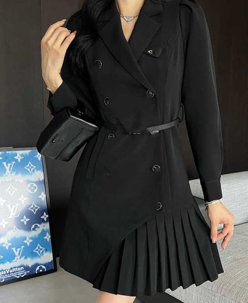 

brand early autumn new style suit pleated dress breasted single side pleated design with letter belt skirt, Black;gray