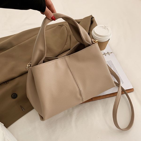 

evening bags european and american simple handbags early autumn fashion ladies luxury high-quality retro messenger tote shoulder bag 230206