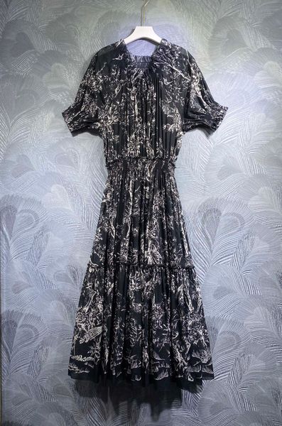 

2023 spring style floral dress,v-neck, ruffled hem, premium black, Black;gray