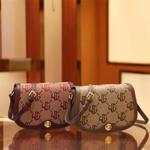 

2023 bags clearance outlets tofu small square under the armpit light luxury women's new fashion casual versatile one-shoulder messenger