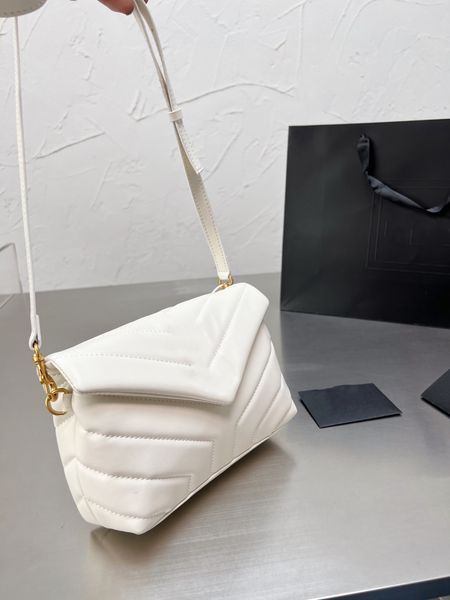 

messenger bag fashion shoulder bag crossbody bag women chain bag classic logo large capacity purse leather v pattern luxury handbag brand de