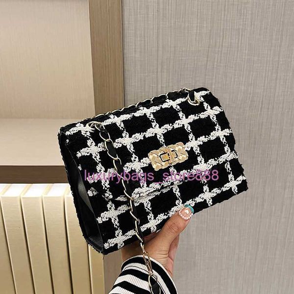 

store handbag 95% off clearance wholesale women's bag 2023 autumn new fashion simple chain lock single shoulder msenger underarm small