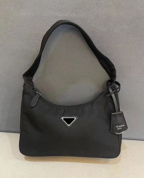

fashion luxurys designers 2005 2000 bag totes crossbody clutch shoulder nylon travel wallet hobo classic luxury purses hand bags key ring zi