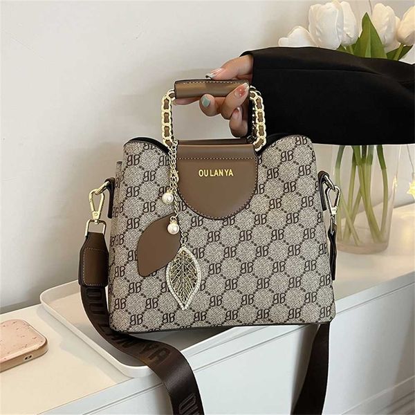 

designer handbag store 60% off new fashion printing handbag casual women's large capacity one shoulder crossbody bag