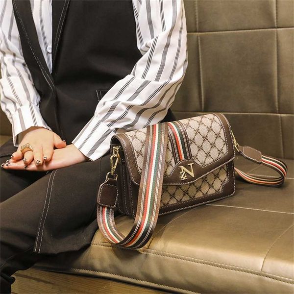

designer handbag store 60% off small autumn and winter new women's single shoulder messenger light luxury fashion small bag