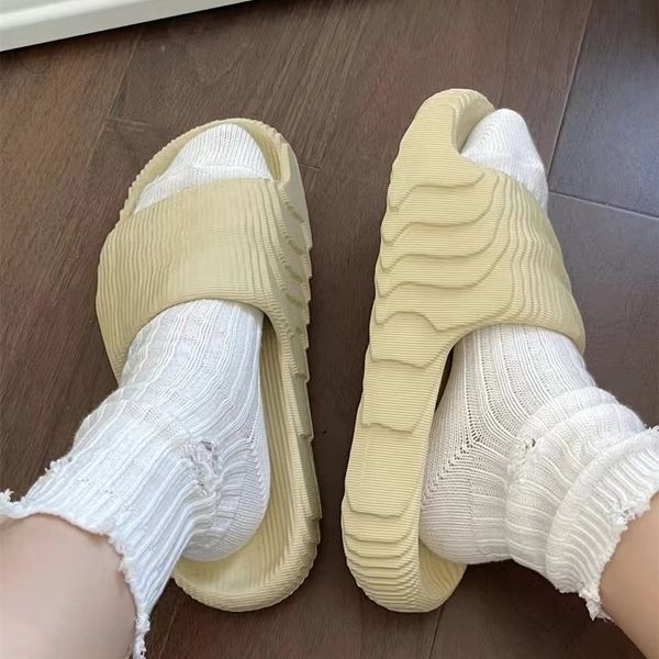 

slippers summer men's women's slippers indoor bath thick bottom nonslip home easter cartoon flipflops jelly beach sandals men&#039, Black