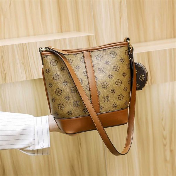 

designer handbag store 60% off hong new fashion old flower women's versatile portable bucket bag single shoulder messenger bag