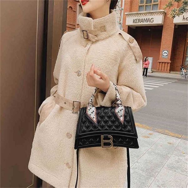 

20% off handbag 2023 new bag minority female and lingge messenger portable square
