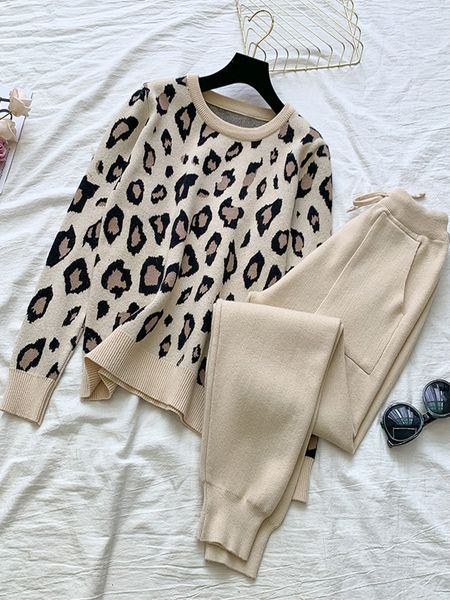 

women's tracksuits european station spring and autumn sports leisure women's leopard sweater wideleg pants loose twopiece 230208, Gray