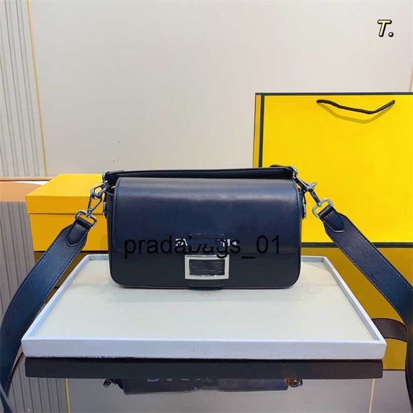 

23 new letters double f messenger bag underarm hand shoulder method stick diagonal cross temperament middle ancient woman