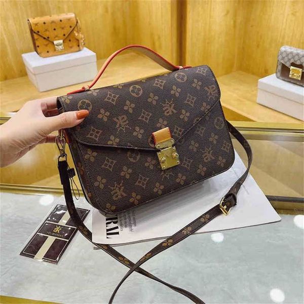 

20% off handbag 2023 new bag postman female printing buckle shoulder contrast red portable messenger bag6u1z
