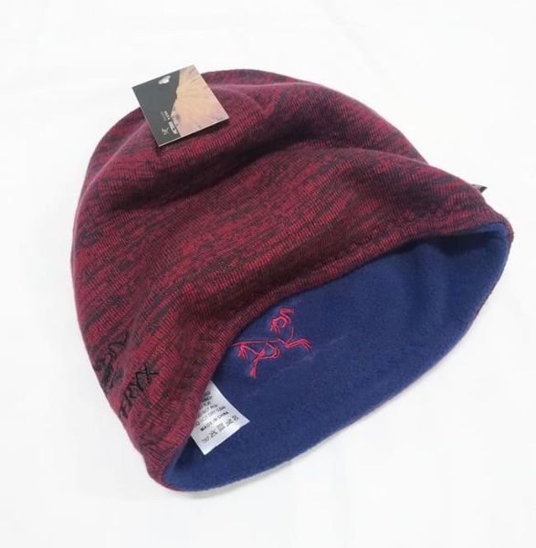 

designer knitted cap sport explosive style ski cap men and women fashion universal knitted cap outdoor, Blue;gray