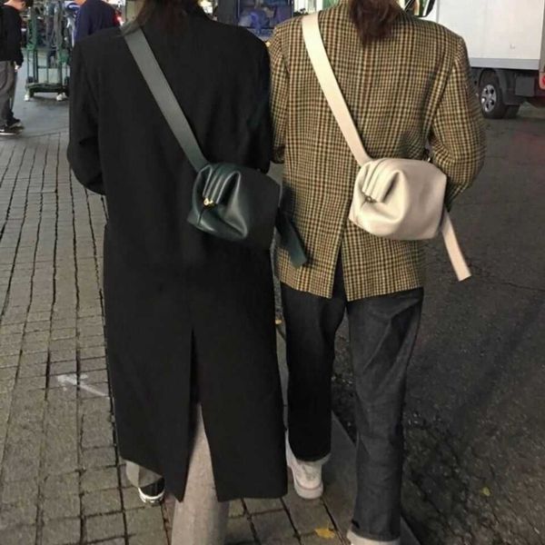 

city bag 2021 new korean minority design lin xiuxiang same osoi clip bag messenger shoulder bag waist bag chest bag 0m0a