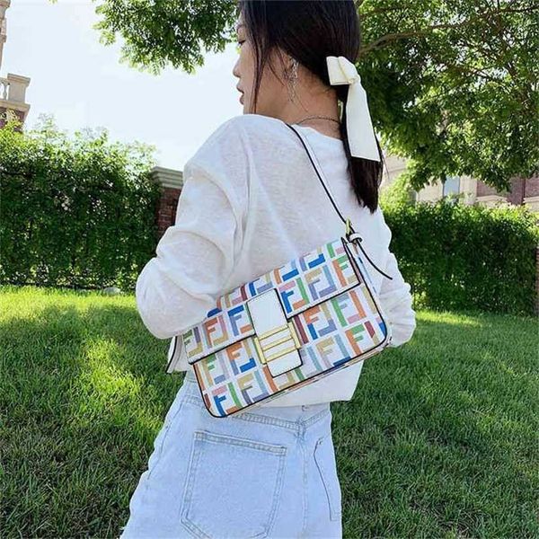 

10% off handbag 2023 new bag trend club retro underarm red chain color printing