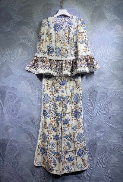 

spring new round neck printed shirt with trousers set, White