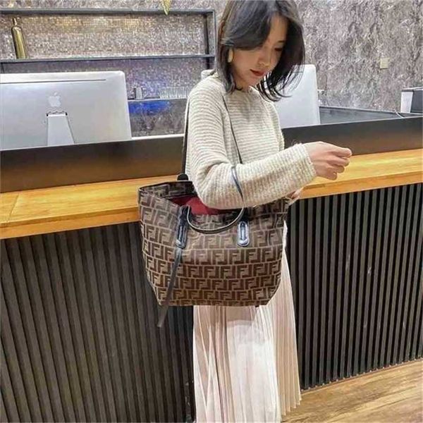 

30% off handbag 2023 new bag letter red capacity tote shoulder