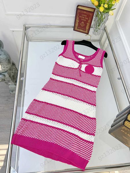 

two-color knitting dress front logo embroidery threaded edge sleeveless crewneck dress corset waist cutting hollow out design slim maxiskit, Black;gray