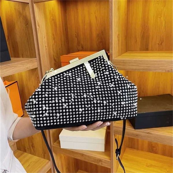 

28% off handbag 2023 new bag women's sense clip niche temperament diamond inlaid portable messenger