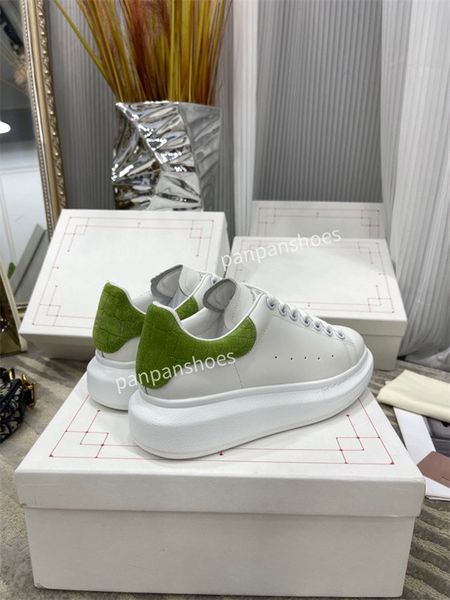 

2023 casual shoes men dress shoe leather fashion sneakers lace up comfort pretty designer trainers for daily life mens, Black