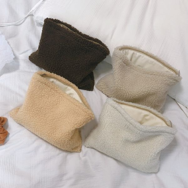 

evening bags plush cosmetic pencil case lambwool makeup pouch soft travel toiletry female beauty necesserie brushes organizer clutch 230208