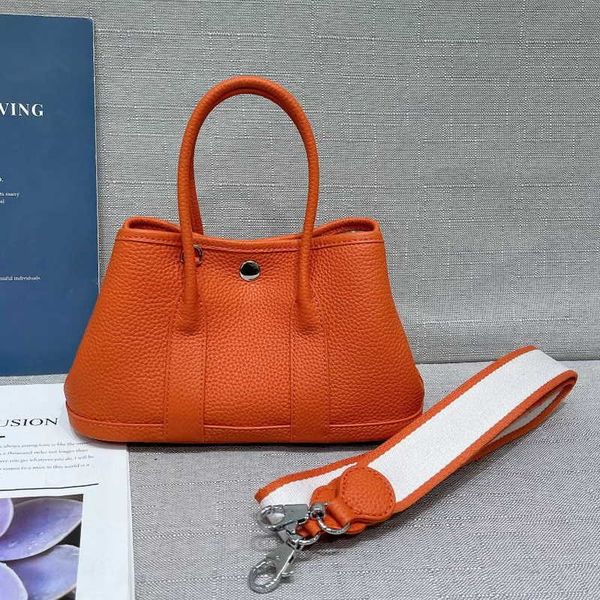 

factory wholesale designer h ormes totes handbags 2023 spring new women's bag 20cm 25cm leather layer cow small garden portable messeng
