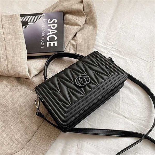 

12% off handbag 2023 new bag advanced sense women's popular messenger embroidered thread portable shoulder small square