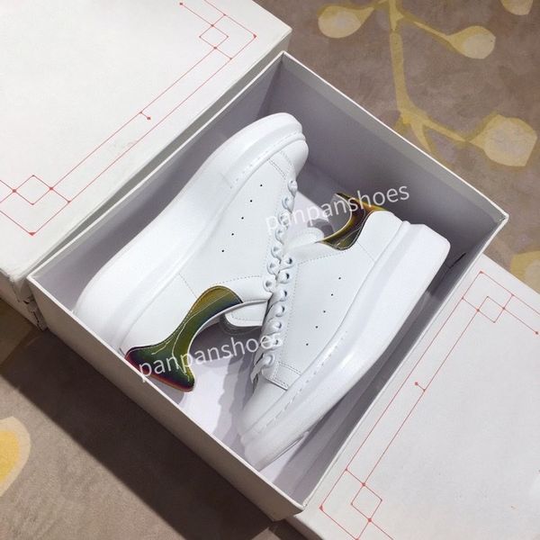 

2023 designers sneaker casual dress shoes white black leather velvet trainers mens women flats lace up platform sneakers