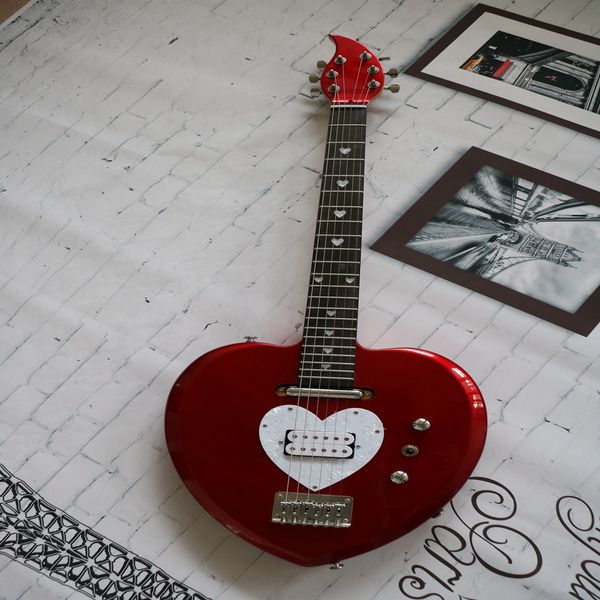 

metal red boutique high-end pickup six-string electric guitar