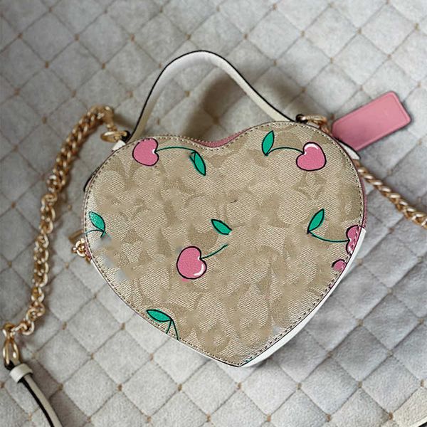 

crossbaby bags fashion shoulder tote designer leather heart-shaped handbags women simple wallets ladies exquisite shopping purses 221106