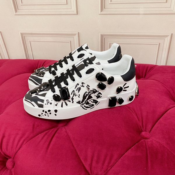 

white platform gym casual shoes women travel leather lace-up trainers sneaker cowhide letters thick bottom woman designer shoe lady sneakers, Black