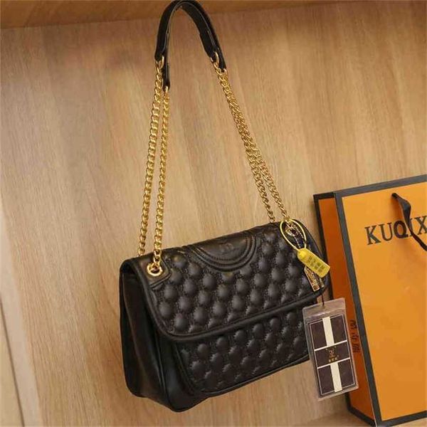 

22% off handbag 2023 new bag sense embroidery small square exquisite chain women's black shoulder messenger large capacity