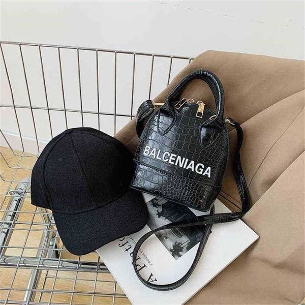 

32% off handbag 2023 new bag women's shell minis paint shoulder letter messenger