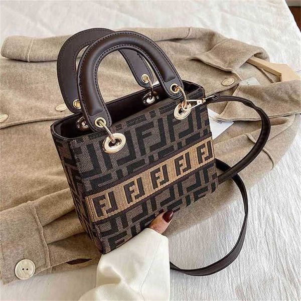 

26% off handbag 2023 new bag trend portable red printed letter