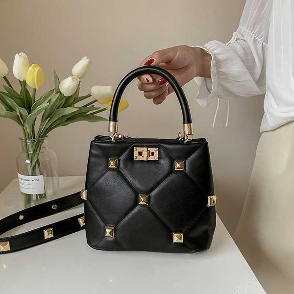 

designer trendy women's shoulder bag rivets purses and handbags pu female crossbody tote s