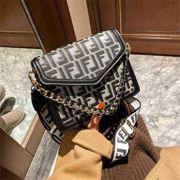 

30% off handbag 2023 new bag summer women's spring and style printed messenger small square personalized texture shoulder