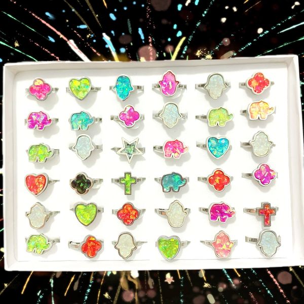 

bulk 30pcs wholesale colorful shell stainless steel rings mixed style for women girl wedding sweet charms party gift summer finger jewelry, Slivery;golden