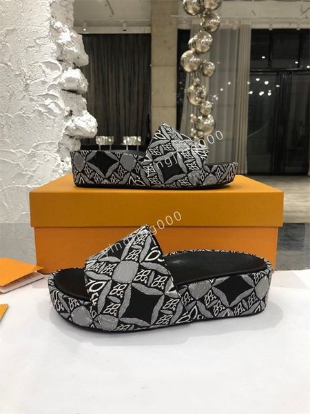 

2023 designer sandals women luxury slide flats thick bottom flip flops embroidered printed rubber leather slippers size35-40 ys220564, Black
